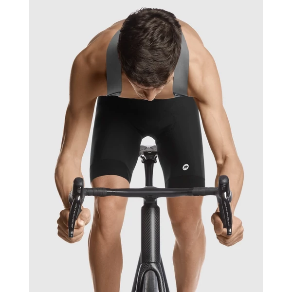Kép 5/8 - ASSOS 1/3 MILLE GT C2 Black L kantáros rövidnadrág