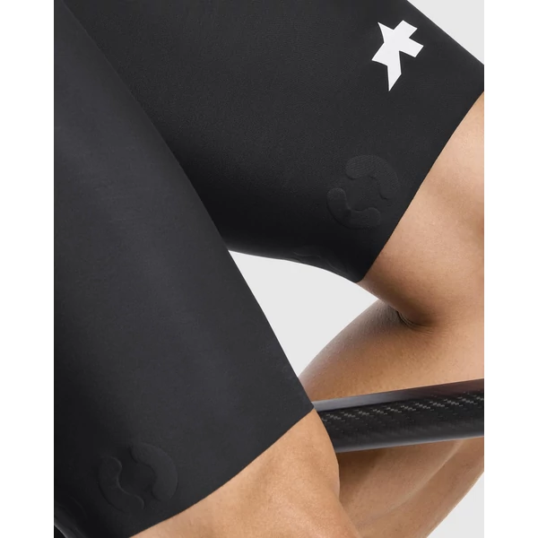 Kép 6/12 - ASSOS 1/3 EQUIPE R S11 kantáros rövidnadrág