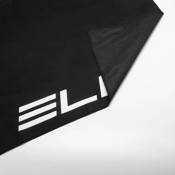 Kép 2/3 - ELITE FOLDING fekete szőnyeg görgő alá