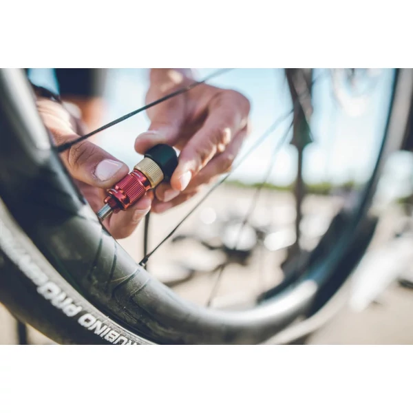 Kép 4/4 - LEZYNE SPORT FLOOR DRIVE Glossy Black pumpa