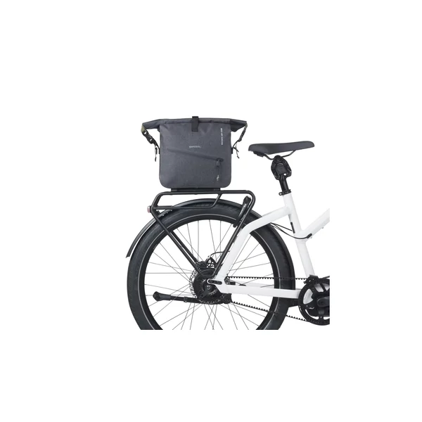 Kép 7/7 - BASIL NAVIGATOR STORM TRUNKBAG fekete táska csomagtartóra