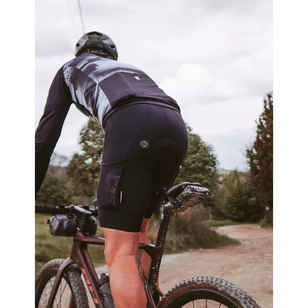 Kép 13/13 - BICYCLE LINE FANGO kantáros rövidnadrág