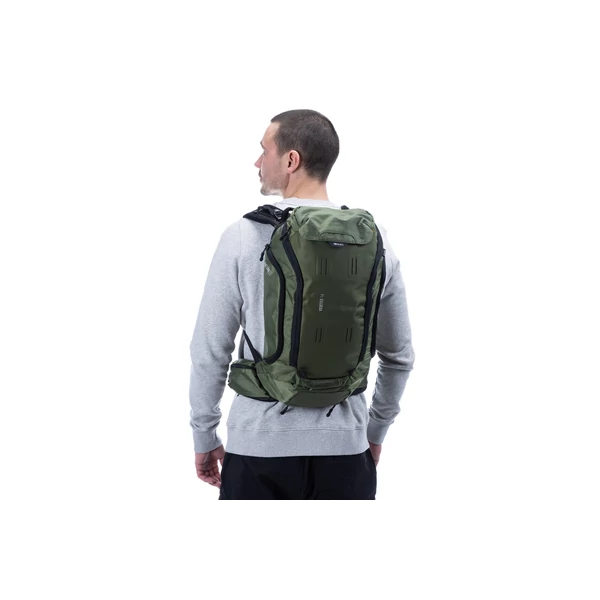 Kép 8/9 - CUBE VERTEX 16 TM Olive hátizsák