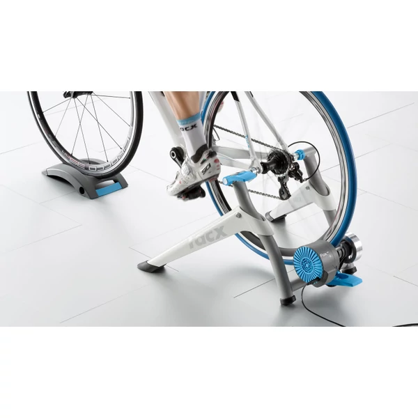 Kép 2/2 - TACX FLOW SMART interaktív edzőgörgő