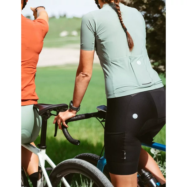 Kép 8/9 - BICYCLE LINE STERRATO S4 női kantáros rövidnadrág