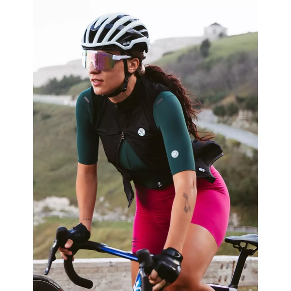 Kép 3/8 - BICYCLE LINE DEFENDER PRO női szélálló mellény
