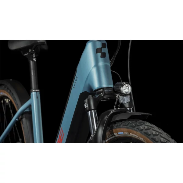 Kép 4/7 - CUBE 23 NURIDE HYBRID PERFORMANCE 625 ALLROAD metalblue'n'red S/50 cm kerékpár